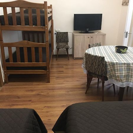 R And B Hotel Borjomi Bagian luar foto