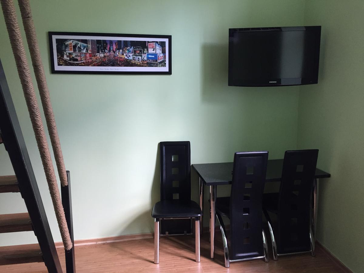 R And B Hotel Borjomi Bagian luar foto