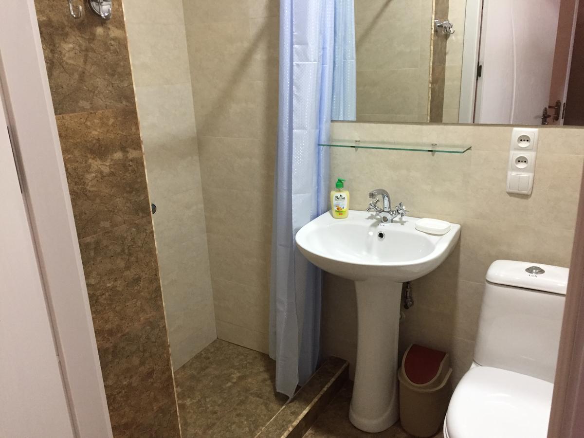 R And B Hotel Borjomi Bagian luar foto